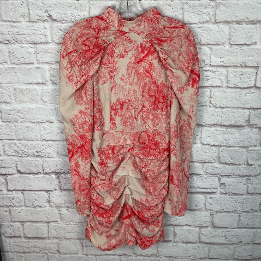 In The Style X Lorna Ruched Open Back Long Sleeve toile de Jouy Mini Dress 4! - Picture 2 of 7